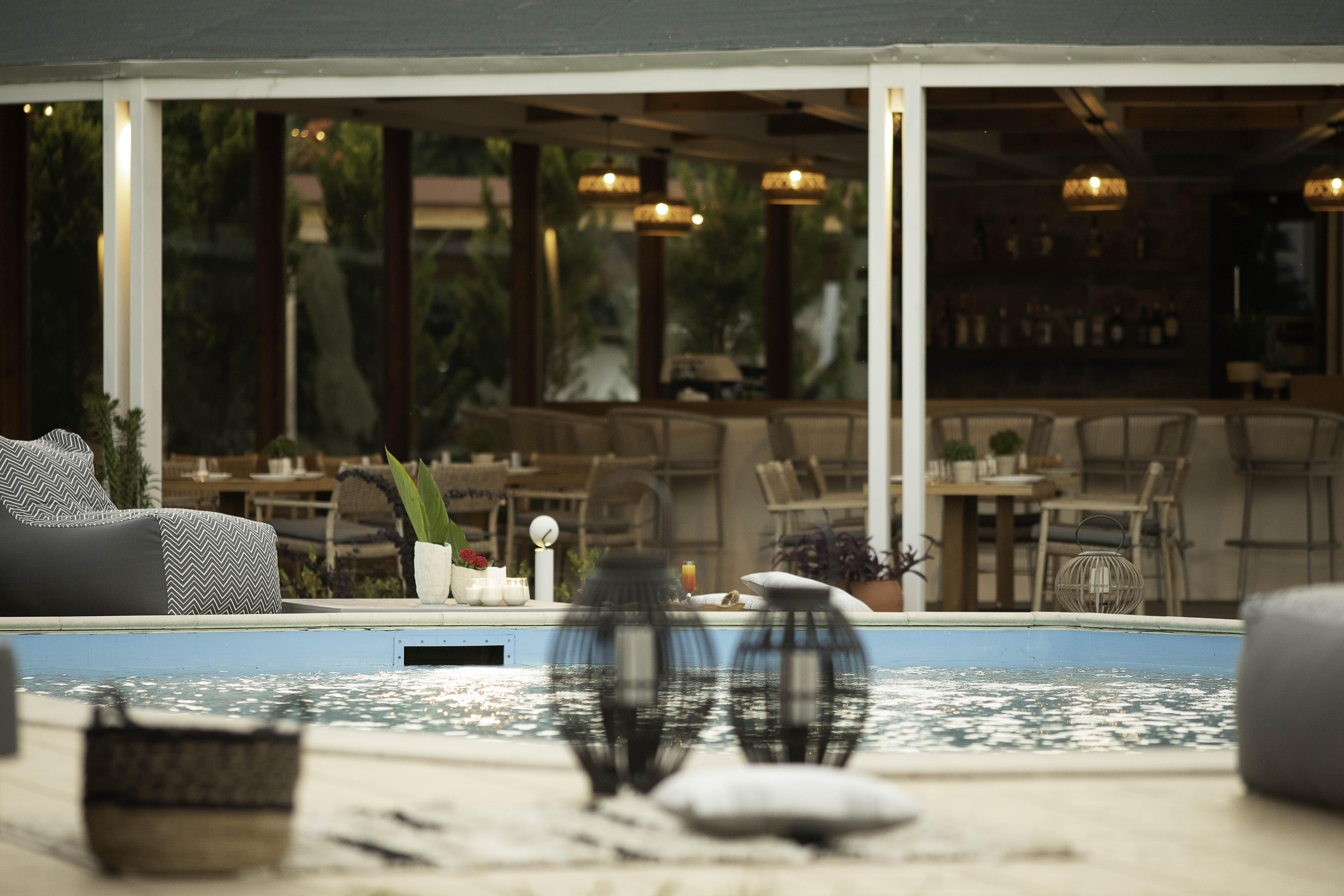 Отель Avaton Hotel, Philian &
