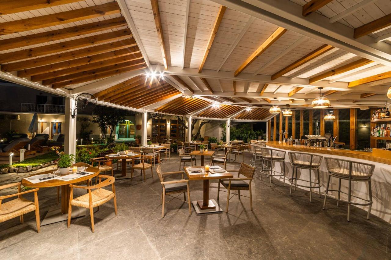 Отель Avaton Hotel, Philian & 4*